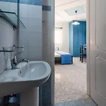 Kleo΄s Lägenhet Adamantas (Milos)