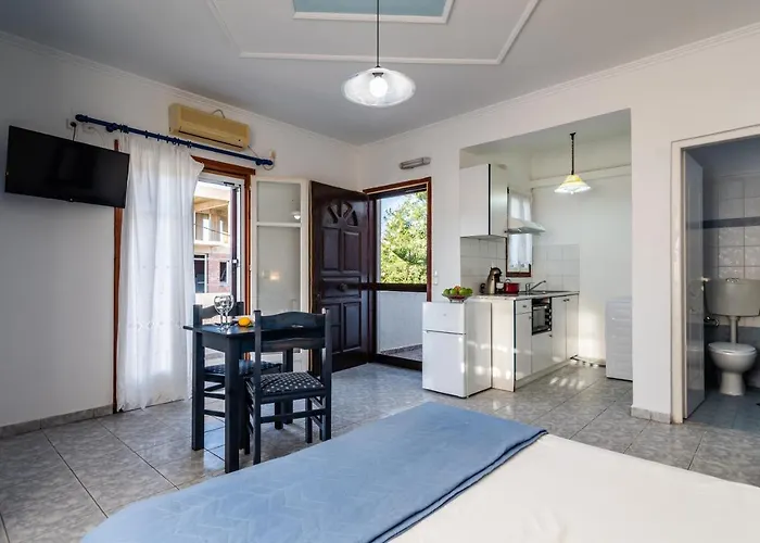 Kleo΄s Daire Adamantas (Milos)